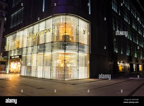 louis vuitton polska sklep online|louis vuitton store warsaw.